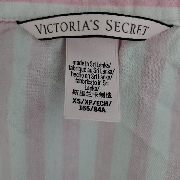 Victoria’s Secret Pink White Stripe Pajama Top Sleep Shirt Button Front XS - Picture 2 of 5